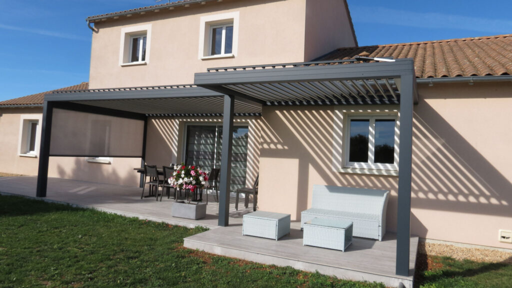 pergola aluminium store zip chateau larcher